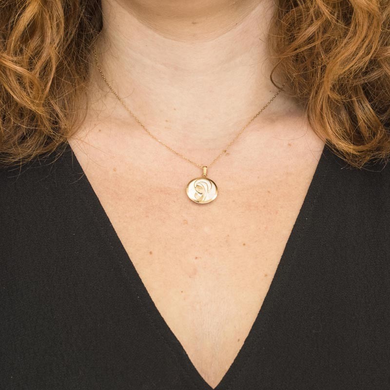 Virgin Girl Gold and Mother-of-Pearl Pendant