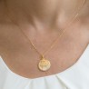 18K virgin gold pendant and mother-of-pearl