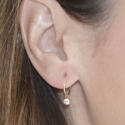 Hoop earrings with zirconia