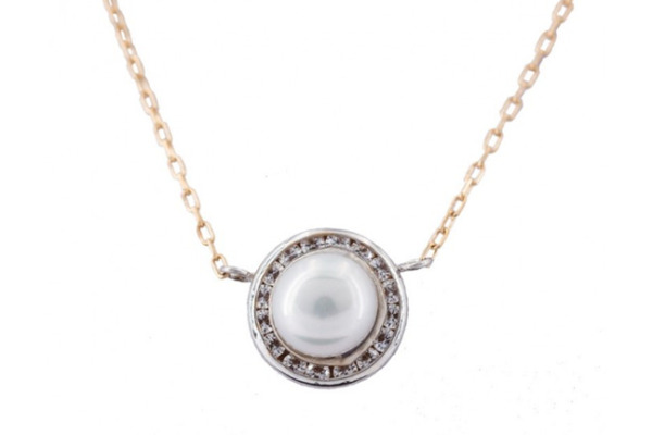 ¡Vuelven las perlas! 3 joyas de perla perfectas para actualizar este clásico de joyería